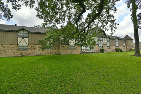 Canterbury House-exterior-frontage-0920-1200w